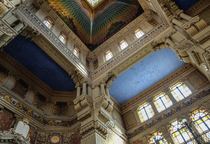 Looking up at the colorful ceiling in the synagogue