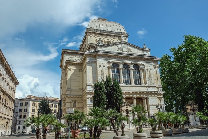 Synagogue Tempio Maggiore di Roma in the Jewish district in Rome