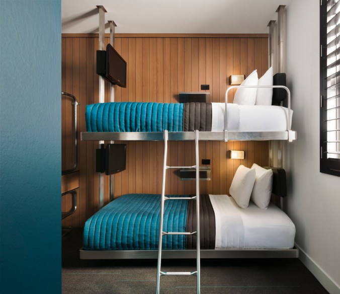 Bunk Pod Teal Beds 1125.jpg